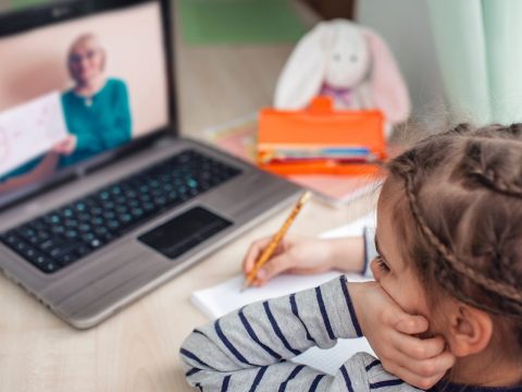 Véget ért a téli vakáció, hétfőn kezdődik a tanítás