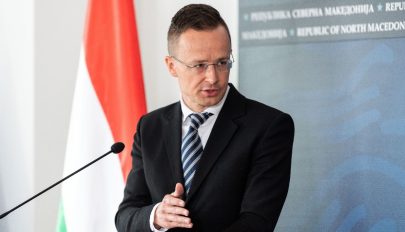 Szijjártó Péter felajánlotta Magyarország segítségét a román külügyminiszternek