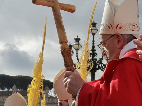 Hívők nélkül ünneplik virágvasárnapot a Vatikánban