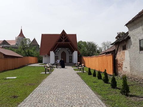 Nagyajtán átadták a ravatalozót