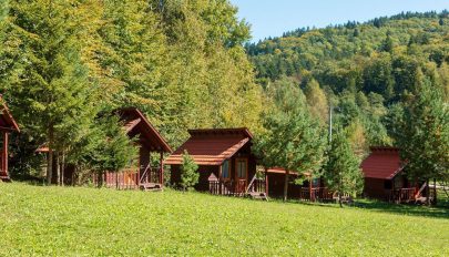 Bizonytalan a táborok sorsa