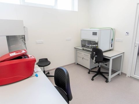 Használatban a PCR-tesztlaboratórium