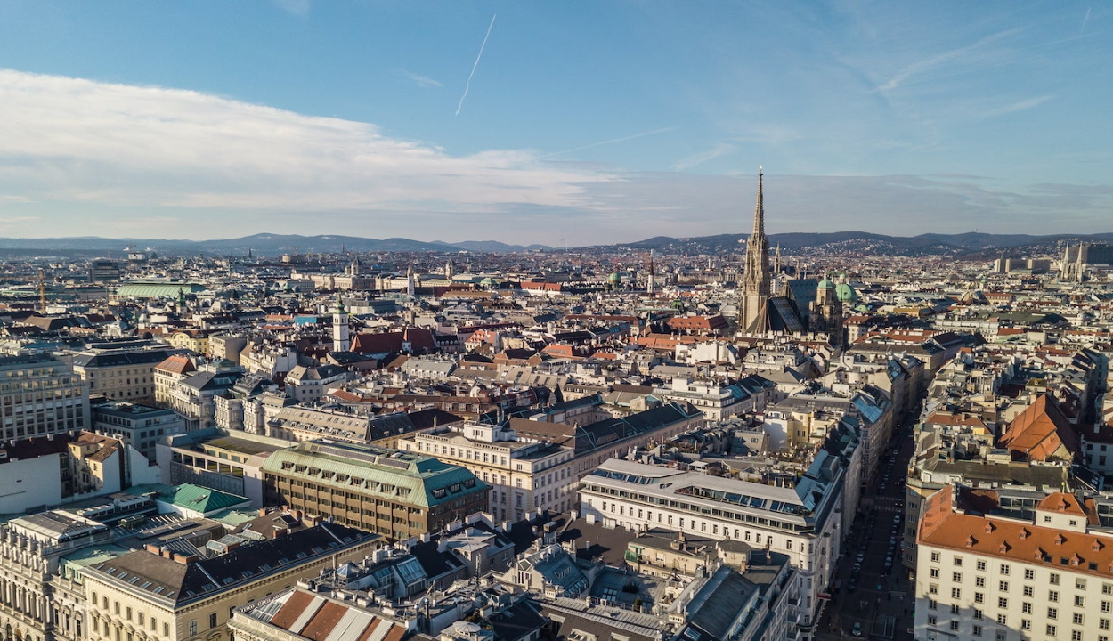 Szerdától csak negatív koronavírusteszttel lehet belépni Ausztria területére