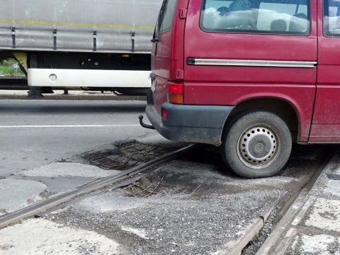 Oroszfalvi CFR-kráter