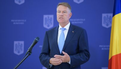 Iohannis: hétfőre hívom konzultációra a pártokat