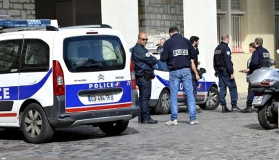 Agyonvertek egy francia buszsofőrt, mert nem akarta felengedni őket a buszra maszk és jegy nélkül