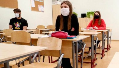 Egymás után zárnak be a magyar iskolák a fertőzések miatt