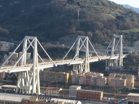 Ma adják át az újjáépített genovai hidat
