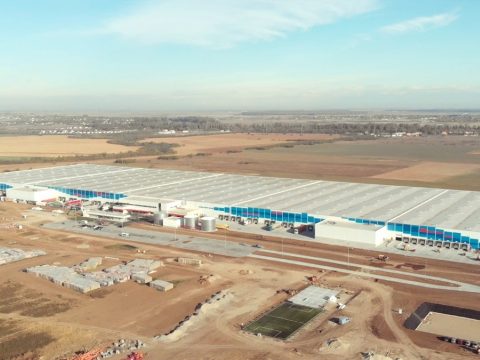 90 millió euróból épít új logisztikai központot az eMAG