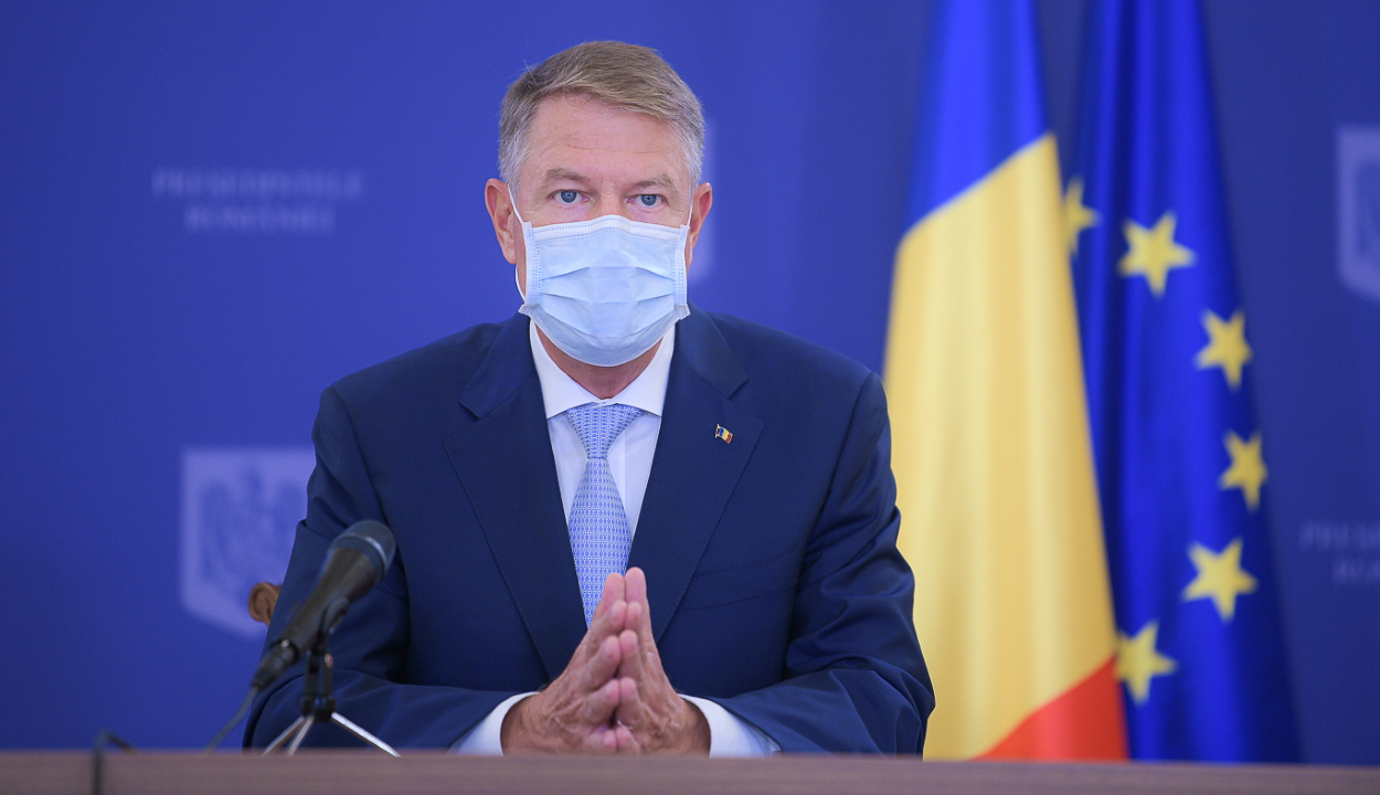 Iohannis: úgy lehet megszabadulni a járványtól, ha maszkot viselünk és betartjuk a fizikai távolságot