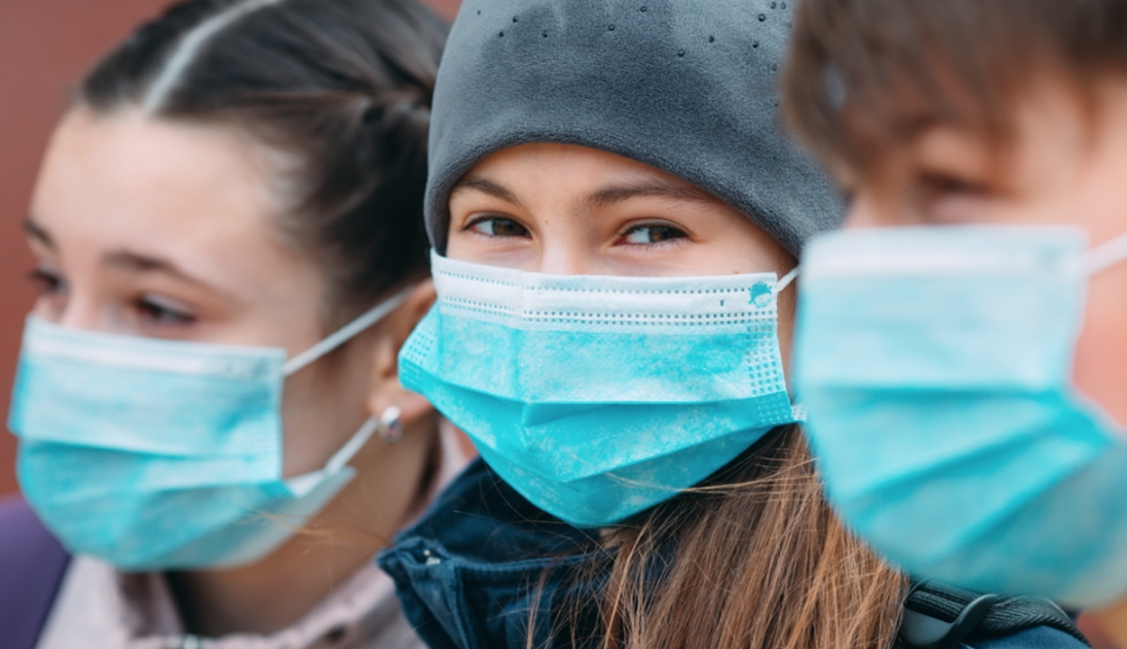 Országos Közegészségügyi Intézet: a tanórák ideje alatt nem lesz kötelező a maszkviselés