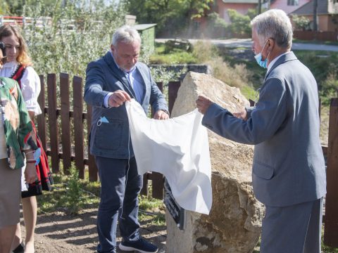 Szemelvények a történetből