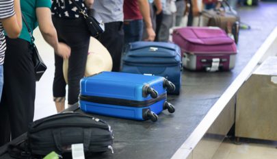 Bőröndös felvonulás a turizmus megmentéséért