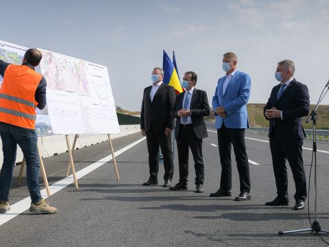 Megnyitották az észak-erdélyi autópálya egyik Maros megyei szakaszát