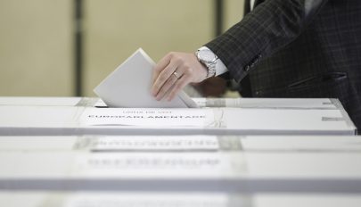 Végleges eredmények: PSD: 29,32%, PNL: 25,58%, USR-PLUS: 15,86%, RMDSZ: 5,89%