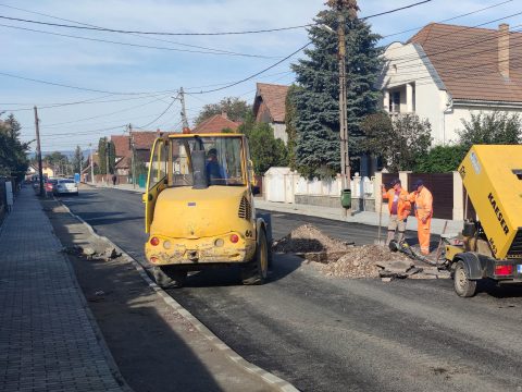 Jó ütemben haladnak