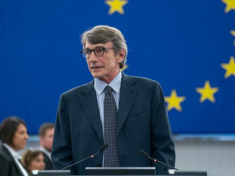 Önkéntes karanténba vonul az Európai Parlament elnöke