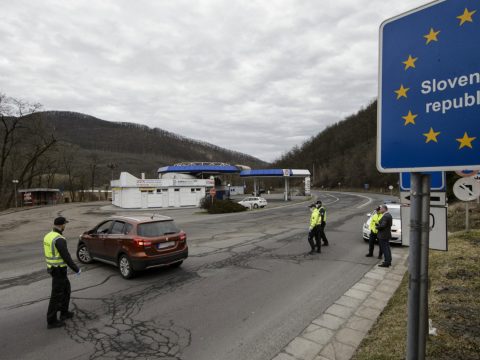 Karantén jár annak, aki nem vesz részt az országos tesztelésen Szlovákiában