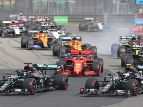 Forma-1: Hamilton nyerte az Eifel Nagydíjat és beállította Schumacher győzelmi rekordját