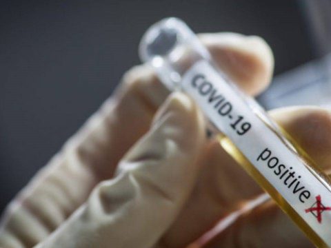4424 új koronavírusos megbetegedést jelentettek 32.837 teszt feldolgozása nyomán