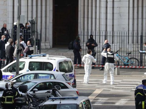 FRISSÍTVE: Támadássorozat Franciaország ellen
