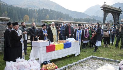 Több száz román nacionalista ünnepelte Úzvölgyében a román hadsereg napját