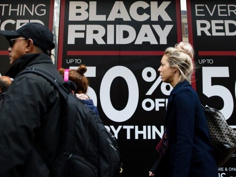 Az Amazon visszavonta Franciaországban a Black Friday-t népszerűsítő reklámjait