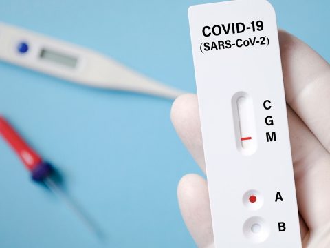 Az EU közzétette az elfogadott koronavírus-gyorstesztek közös listáját