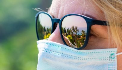 Napfényben önmagát fertőtlenítő arcmaszkot fejlesztettek amerikai kutatók