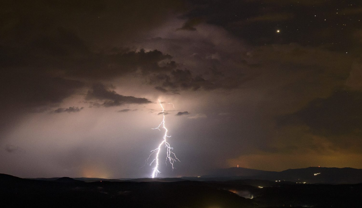 Meteorológusok: országszerte fokozott a légköri instabilitás