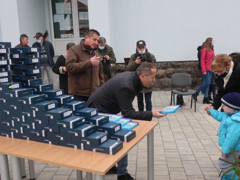 Ajándék a polgármestertől