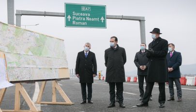 Átadták a forgalomnak a moldvai országrész első autópályaszakaszát