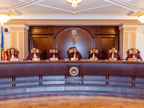 Az alkotmánybíróság elutasította az AUR keresetét az Cîţu-kabinet beiktatására vonatkozóan