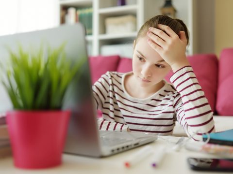 Tanulmány: az online oktatás ideje alatt a gyerekek keveset vagy semmit nem tanultak