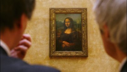 Akinek minden pénzt megért, hogy védőüveg nélkül lássa a Mona Lisa festményt