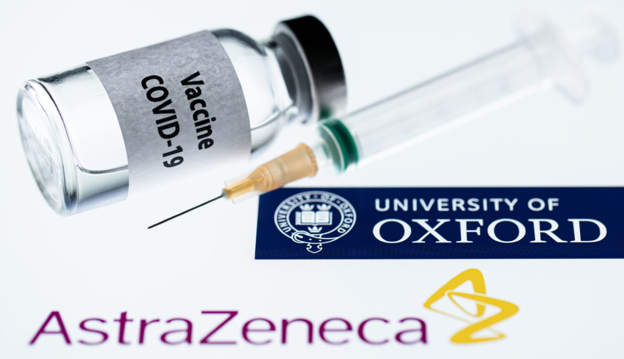 Jóváhagyta a brit gyógyszerfelügyelet az Oxford-AstraZeneca vakcinát