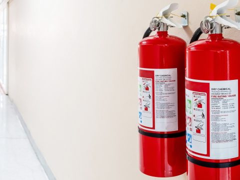 Tavaly több mint 3900 esetben észlelték a tűzvédelmi szabályok megsértését a kórházakban