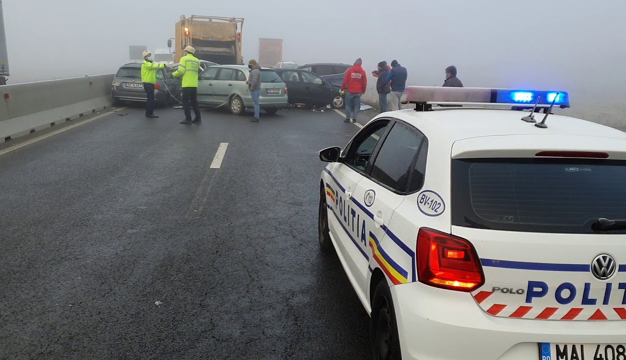 Több mint húsz autó ütközött szerda reggel a brassói terelőúton