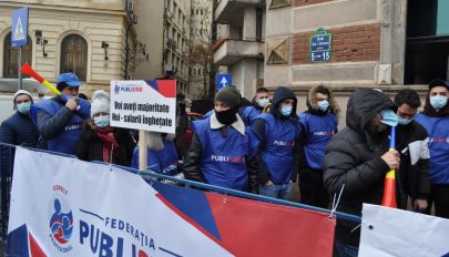 A bérek és pótlékok befagyasztása ellen tiltakoztak Bukarestben a szakszervezetek