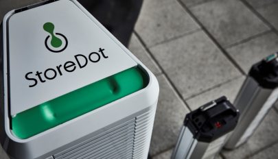 Hamarosan jöhetnek az öt perc alatt feltölthető elektromos autók