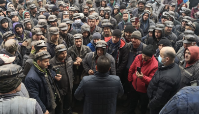 Abbahagyták a tiltakozó akciókat a Zsil-völgyi bányászok