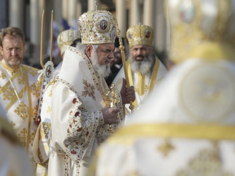 A román ortodox egyház egy hét alatt kétszer is elhatárolódott az AUR-tól