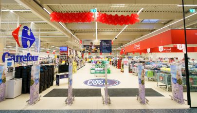 A Carrefour megnyitja első 100%-ban Self Check-out hipermarketjét Sepsiszentgyörgyön, és folytatja az országos szintű üzletek és szolgáltatások ökoszisztémájának fejlesztését.