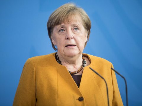 Merkel: a hazájuk közelében kell segíteni az afgán menekülteknek