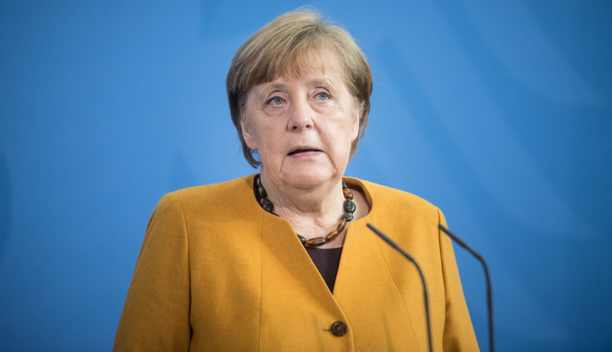 Megkapta az első adag oltást Angela Merkel