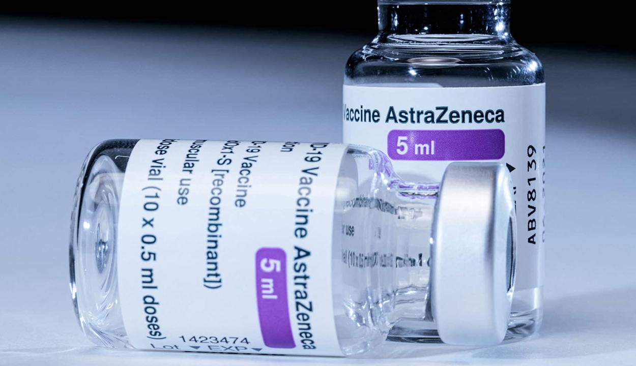Románia folytatja az immunizálást az AstraZeneca vakcinával