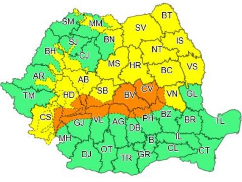 Újabb riasztások: szombatig országszerte kitart a rossz idő