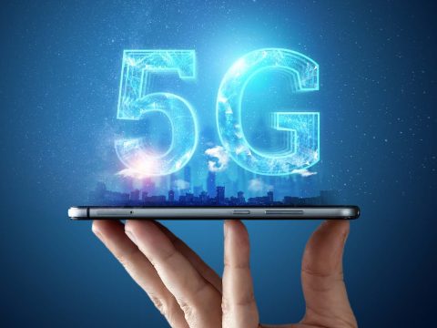 Elfogadta a szenátus az 5G hálózatok kiépítését szabályozó tervezetet