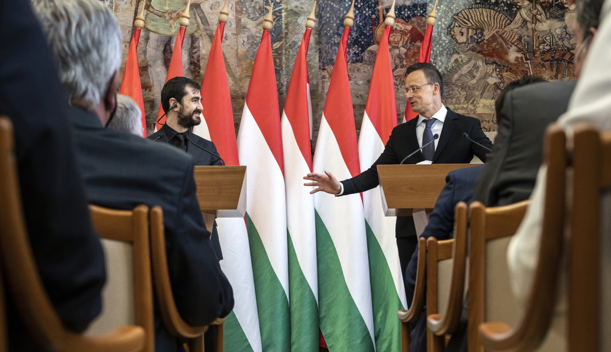Szijjártó Péter: sokat tett hozzá a magyar-román kapcsolatokhoz a gazdasági együttműködés