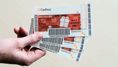 A posta fogja kikézbesíteni az 50 euró értékű vásárlási utalványokat